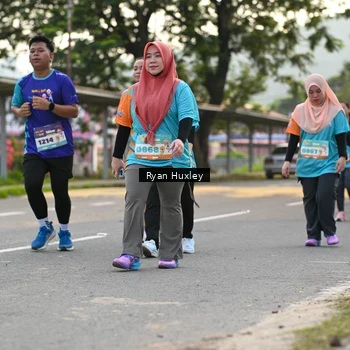 Runner Photo 8236937