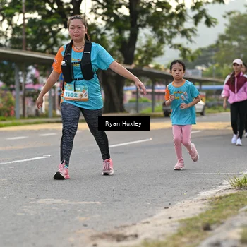 Runner Photo 8236951