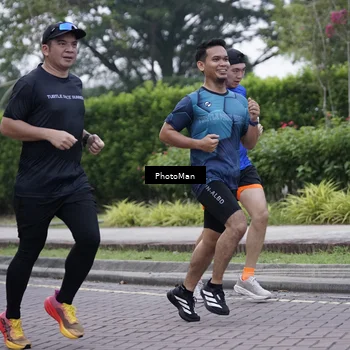 Runner Photo 8236965