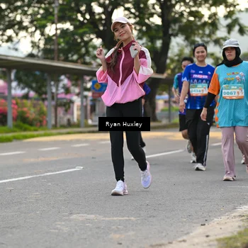 Runner Photo 8236994