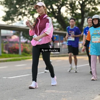 Runner Photo 8237002