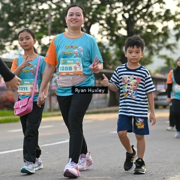 Runner Photo 8237036