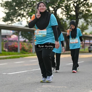 Runner Photo 8237059