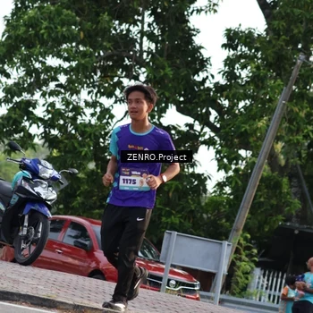 Runner Photo 8237064