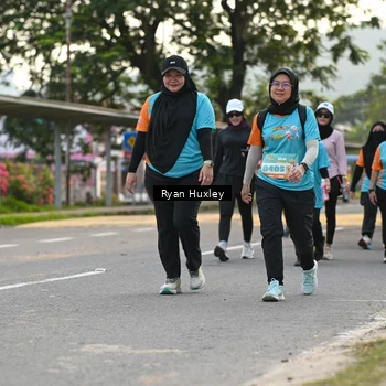 Runner Photo 8237065