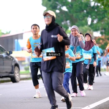 Runner Photo 8237072