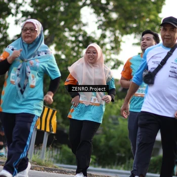 Runner Photo 8237078
