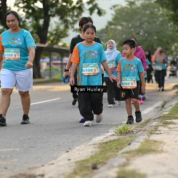 Runner Photo 8237143