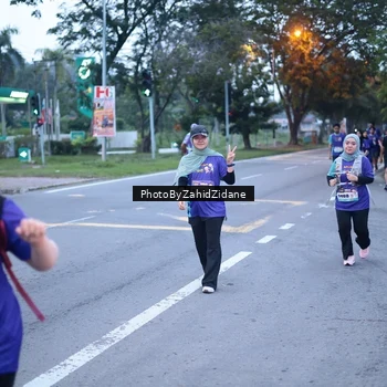 Runner Photo 8237175