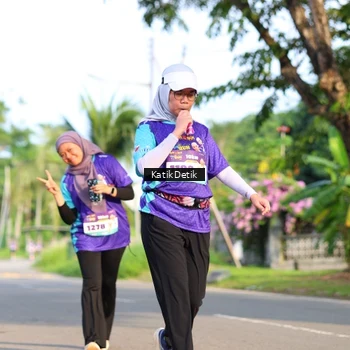 Runner Photo 8237251
