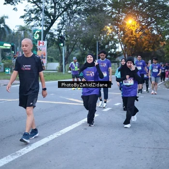 Runner Photo 8237275