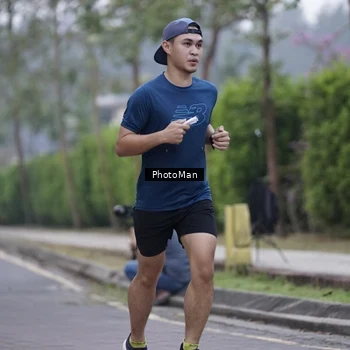 Runner Photo 8237280