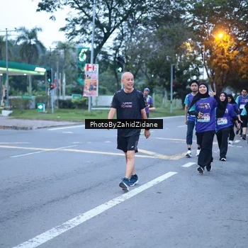Runner Photo 8237305