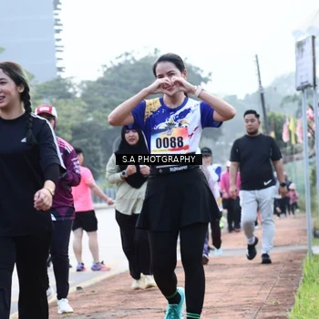 Runner Photo 8237309