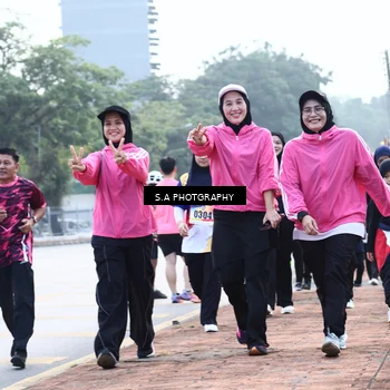 Runner Photo 8237342
