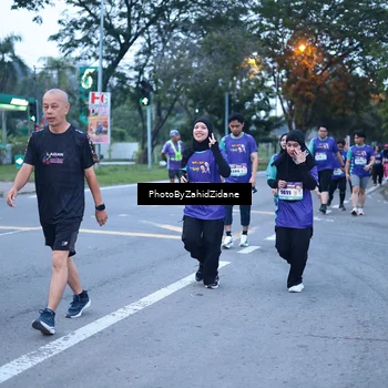 Runner Photo 8237346
