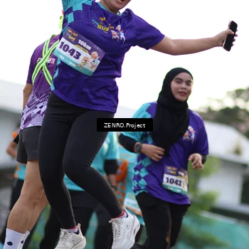 Runner Photo 8237359
