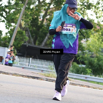 Runner Photo 8237395