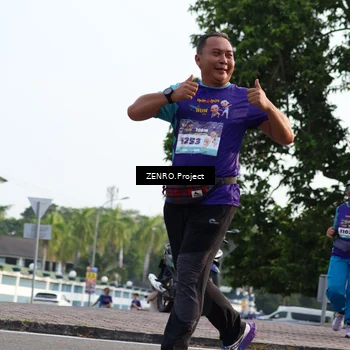 Runner Photo 8237420
