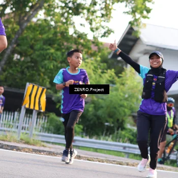 Runner Photo 8237500