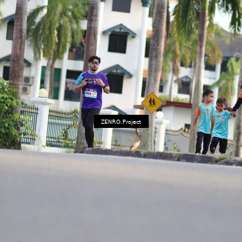Runner Photo 8237560