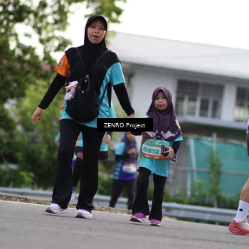 Runner Photo 8237583