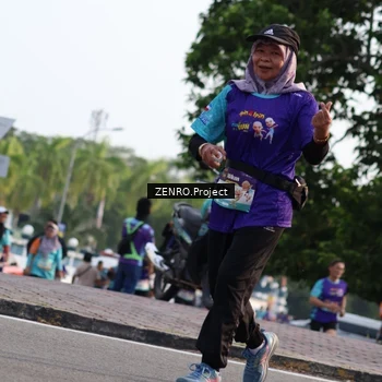 Runner Photo 8237740
