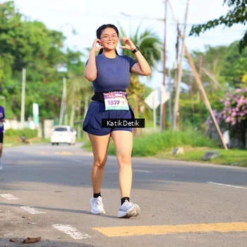 Runner Photo 8237800
