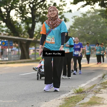Runner Photo 8237876