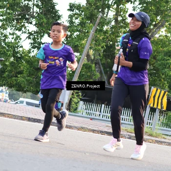 Runner Photo 8238008