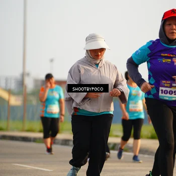Runner Photo 8238021