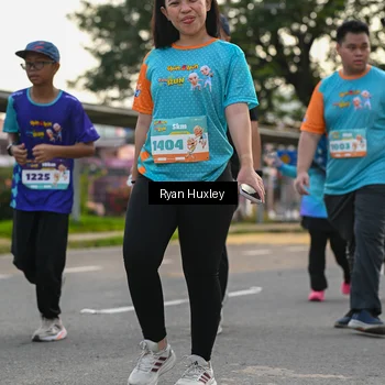 Runner Photo 8238039
