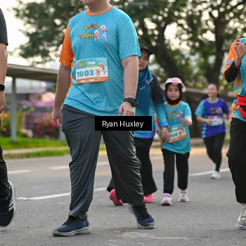 Runner Photo 8238042
