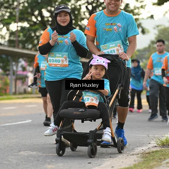 Runner Photo 8238054