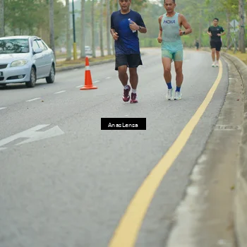 Runner Photo 8238115