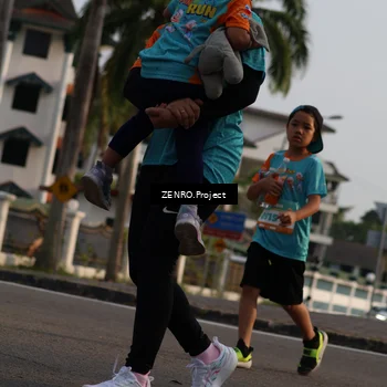 Runner Photo 8238142