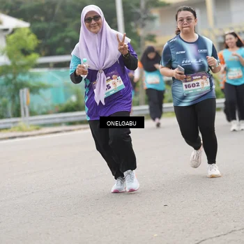 Runner Photo 8238196