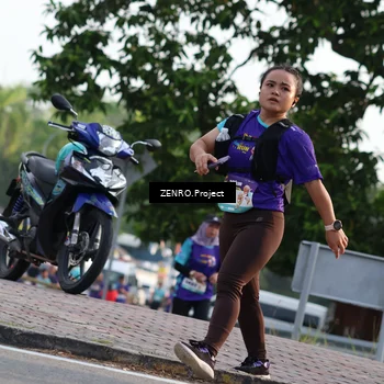 Runner Photo 8238209