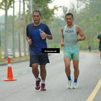 Runner Photo 8238226
