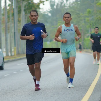 Runner Photo 8238228