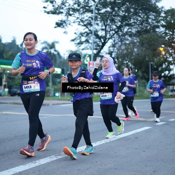 Runner Photo 8238243