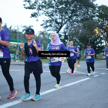 Runner Photo 8238281