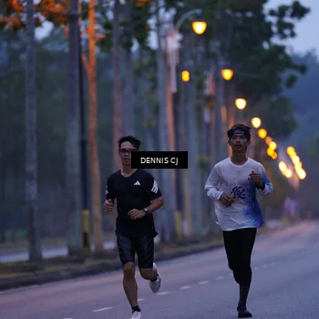 Runner Photo 8238324
