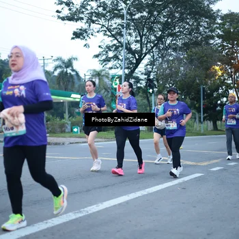 Runner Photo 8238329