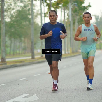 Runner Photo 8238336