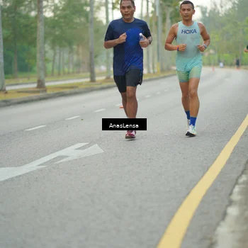 Runner Photo 8238341