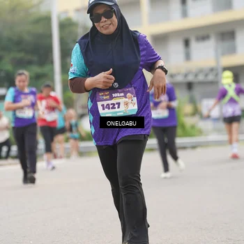 Runner Photo 8238357