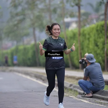 Runner Photo 8238375