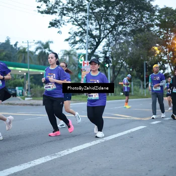 Runner Photo 8238391