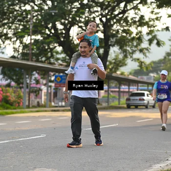 Runner Photo 8238400